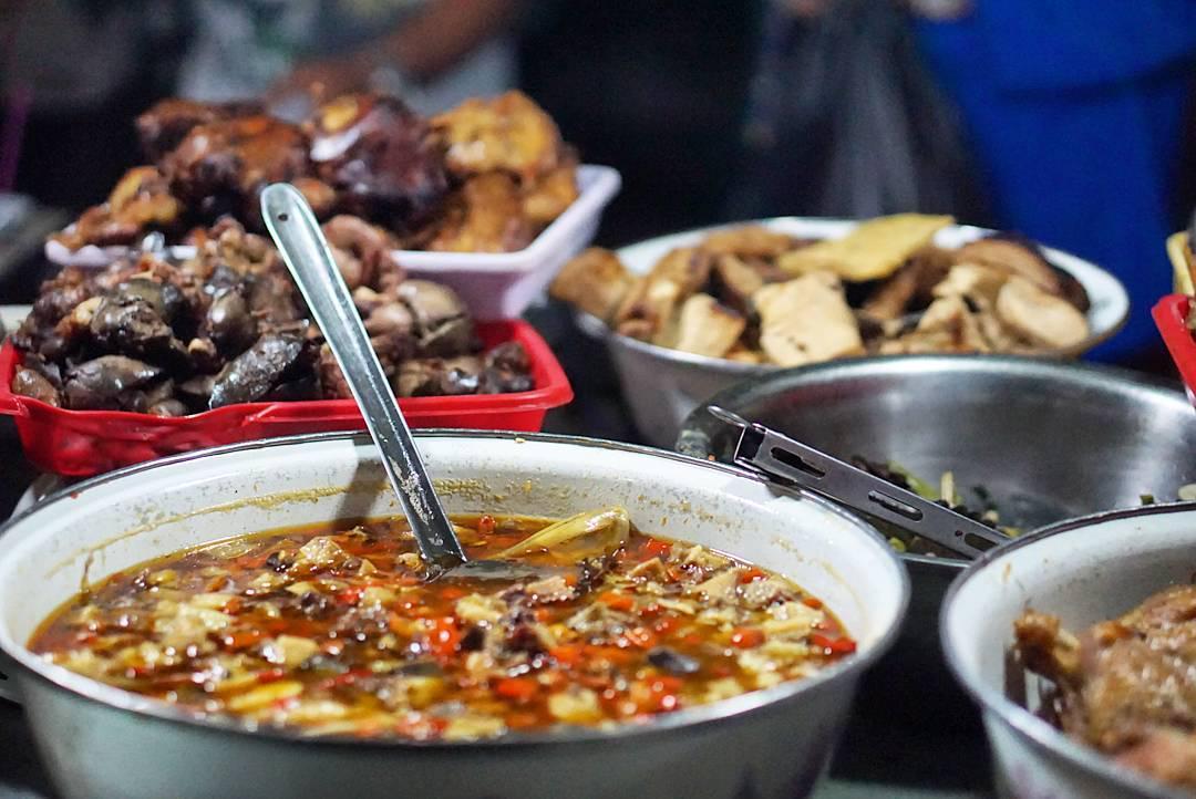Dimasak Dalam Porsi Jumbo, Ini 4 Makanan Legend yang Wajib Dicoba