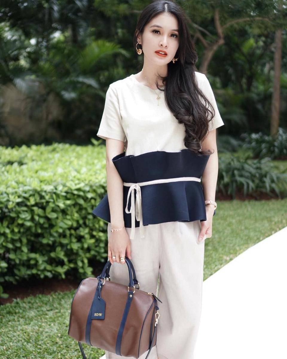 instagram.com/sandradewi88