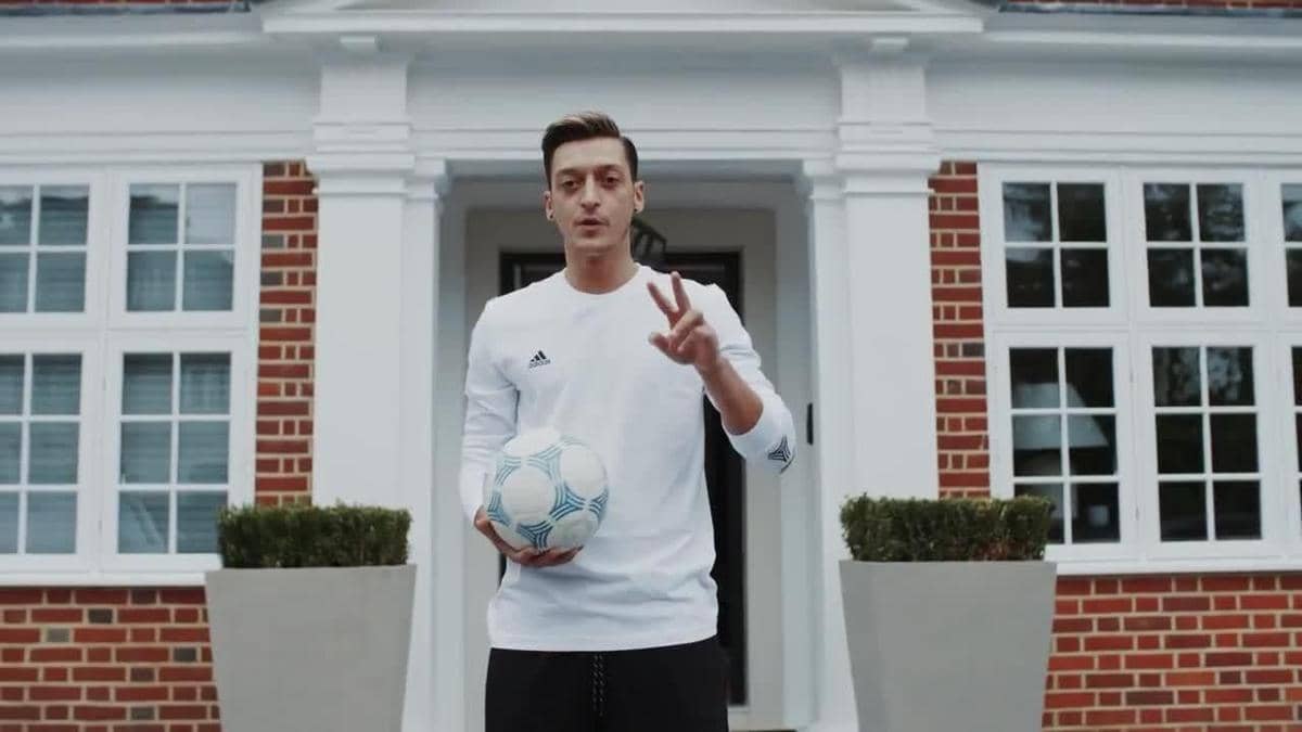 VIDEO: Intip Rumah Mewah Mesut Ozil Yuk, Harganya Rp 180 Miliar Lho