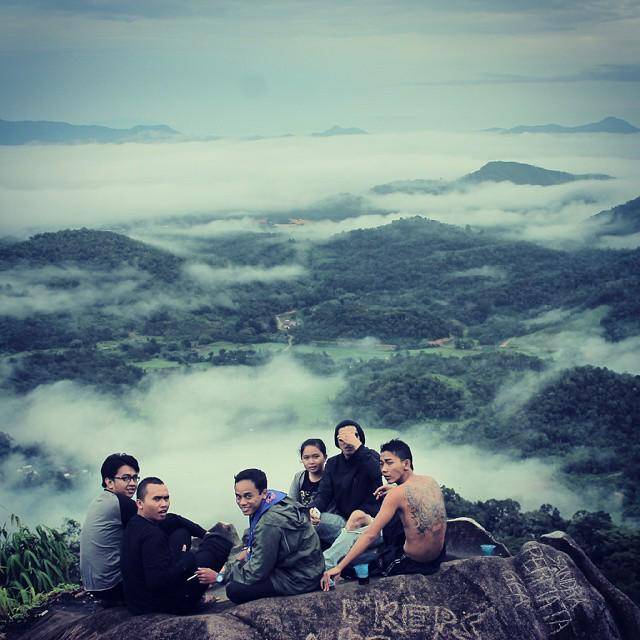 instagram.com/bukitpenjamur