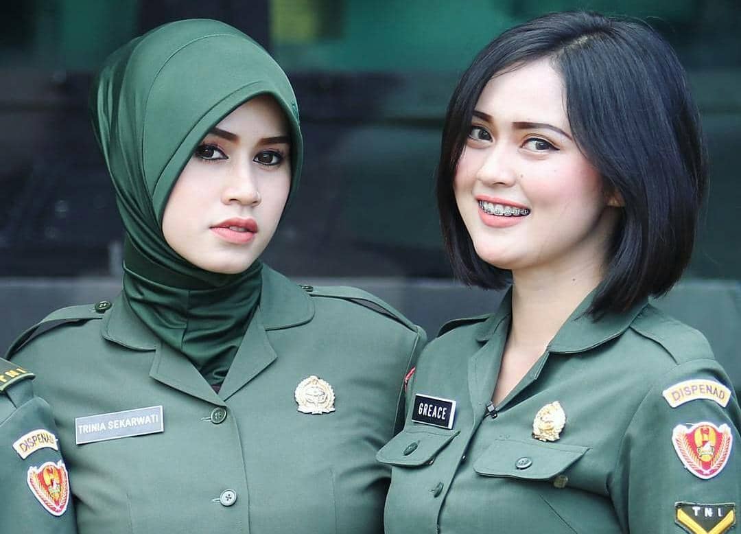 10 Potret Wanita TNI, Anggun Sekaligus Tangguh!