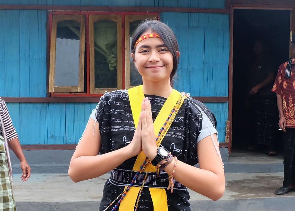 Efinda Putri, Host Jejak Petualang yang Parasnya Bikin Berdebar!