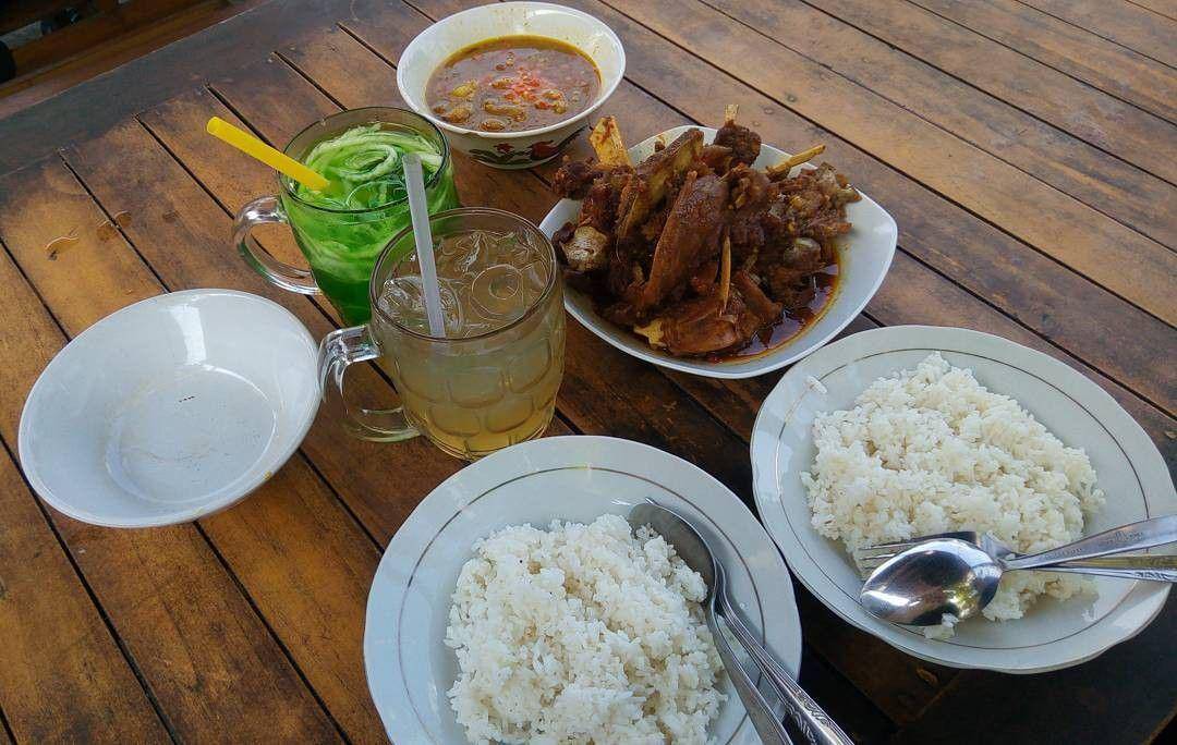 instagram.com/laila.kagawa