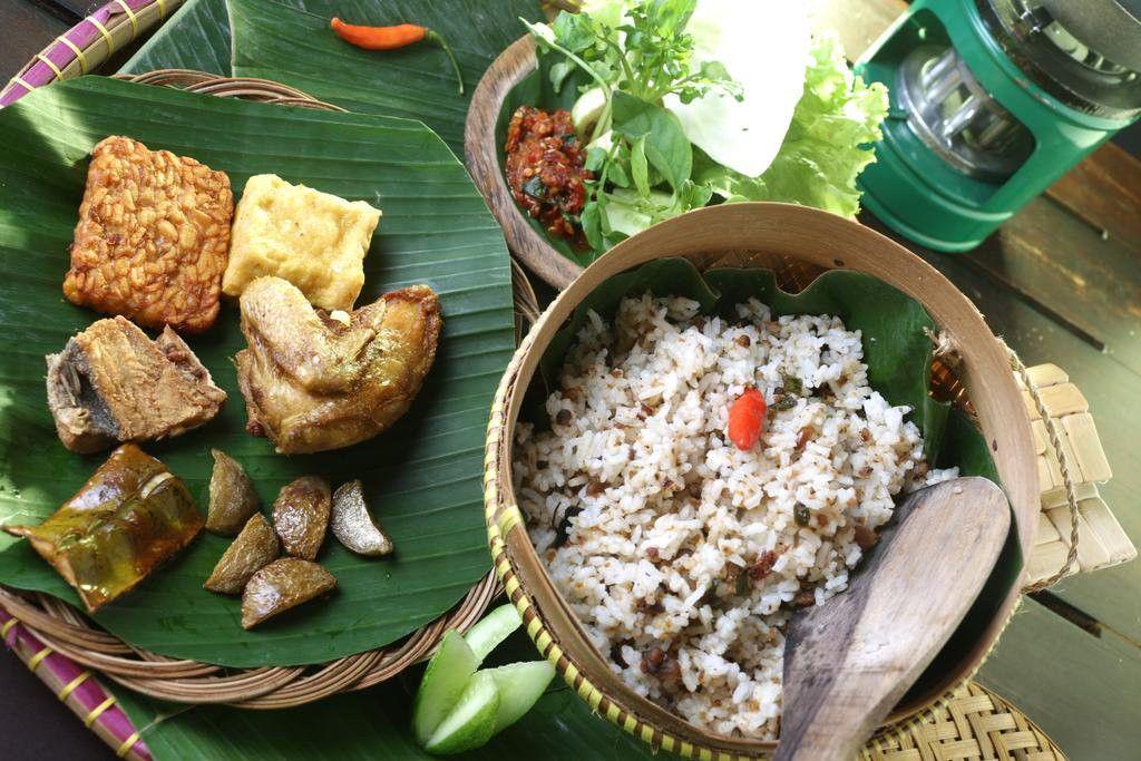 Selain Nasi Padang, Hidangan Nasi Khas Nusantara ini Rasanya Juga Juara Loh!