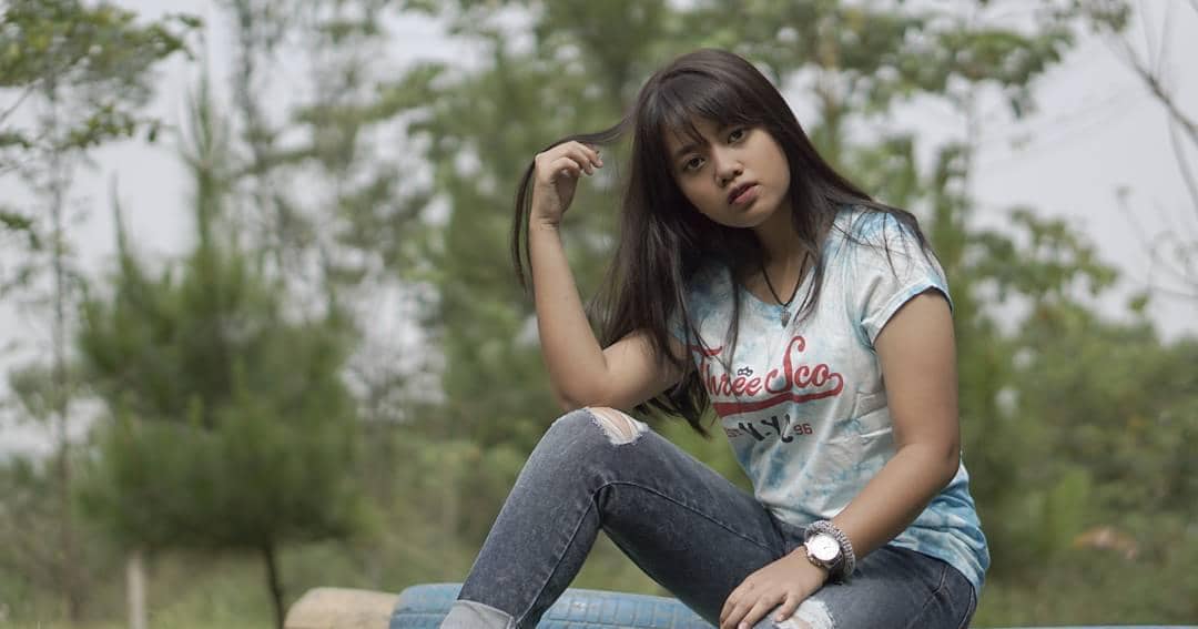 10 Gaya Casual Hanin Dhiya, Cantik Sesuai Usianya