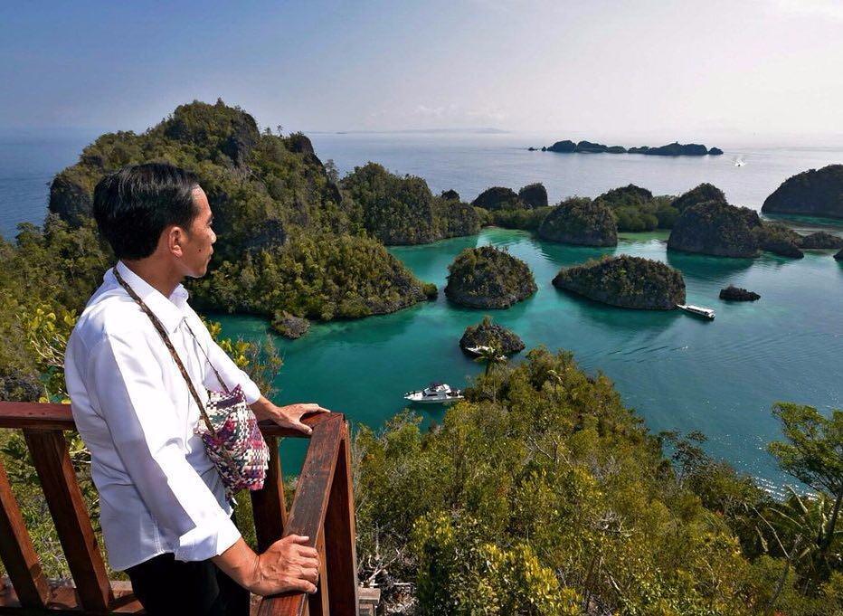 17 Potret Liburan Presiden Jokowi, Sederhana tapi Tetap Asyik!