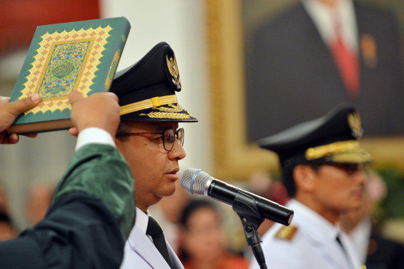 [COMMENT OF THE WEEK] Dari Pidato Pribumi hingga Kepedulian Risma