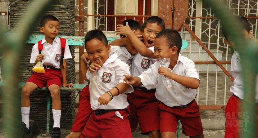 8 Hal Memorable Waktu SD yang Bikin Kamu Senyum-senyum Sendiri