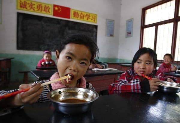 Hebat, Restoran Ini Kasih Sarapan Gratis Bagi Penyapu Jalanan