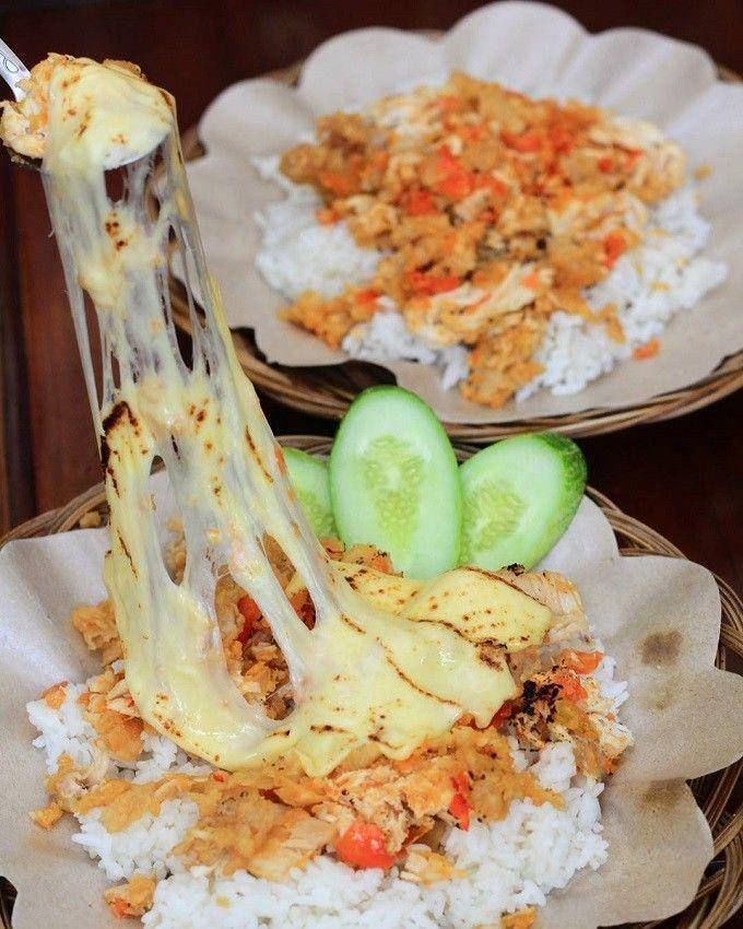 instagram.com/ayamgeprekyutiwi/