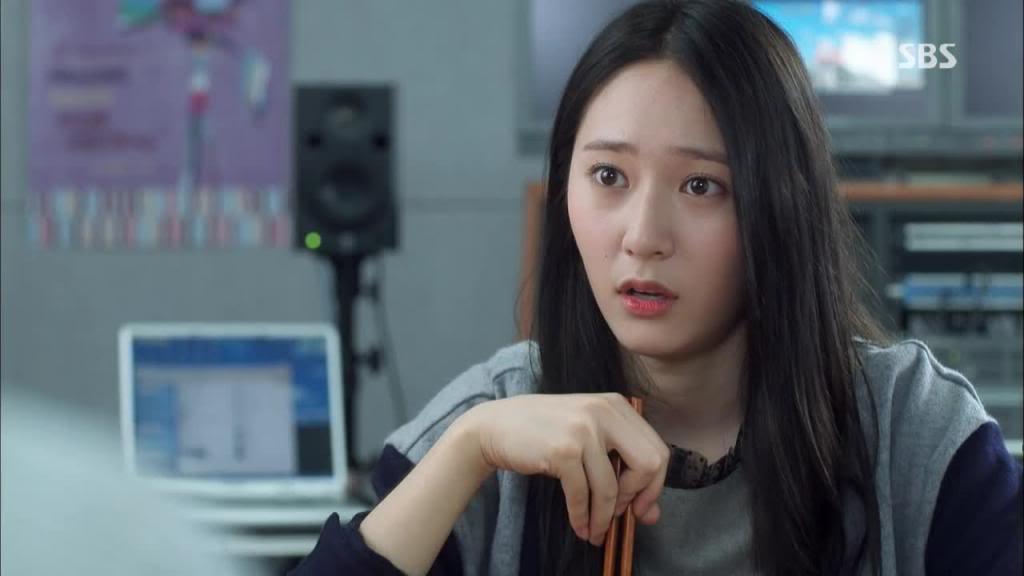 12 Ranking Zodiak Cewek dari yang Paling Cerewet Sampai Pendiam