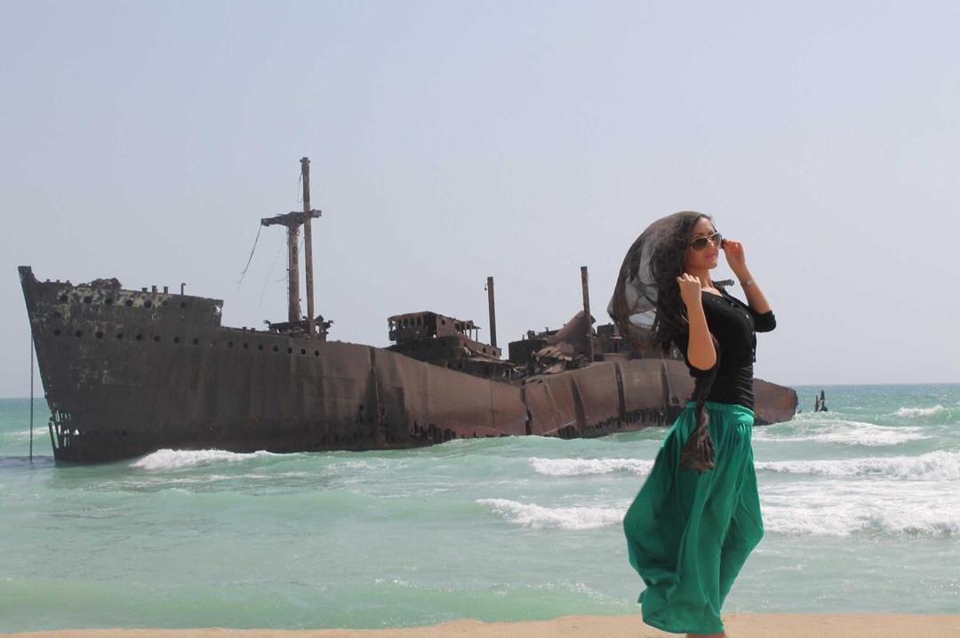 Tahukah Kamu Perempuan Iran Boleh Berbikini Hanya di Pantai Ini?