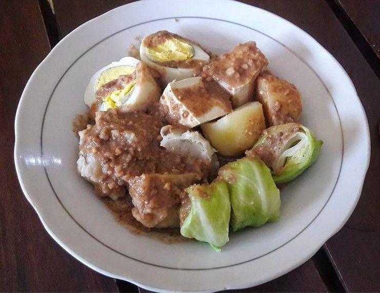 instagram.com/pempek_ulu_bundar