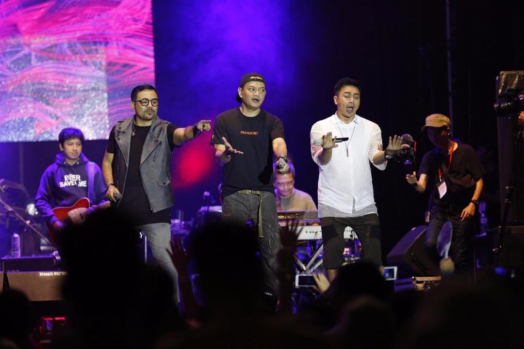 Kahitna, Naif, Gigi dan Slank Sukses Hipnotis Penonton IDN Soundscape 2017