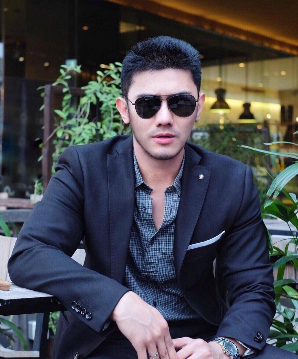 instagram.com/antontanjung/