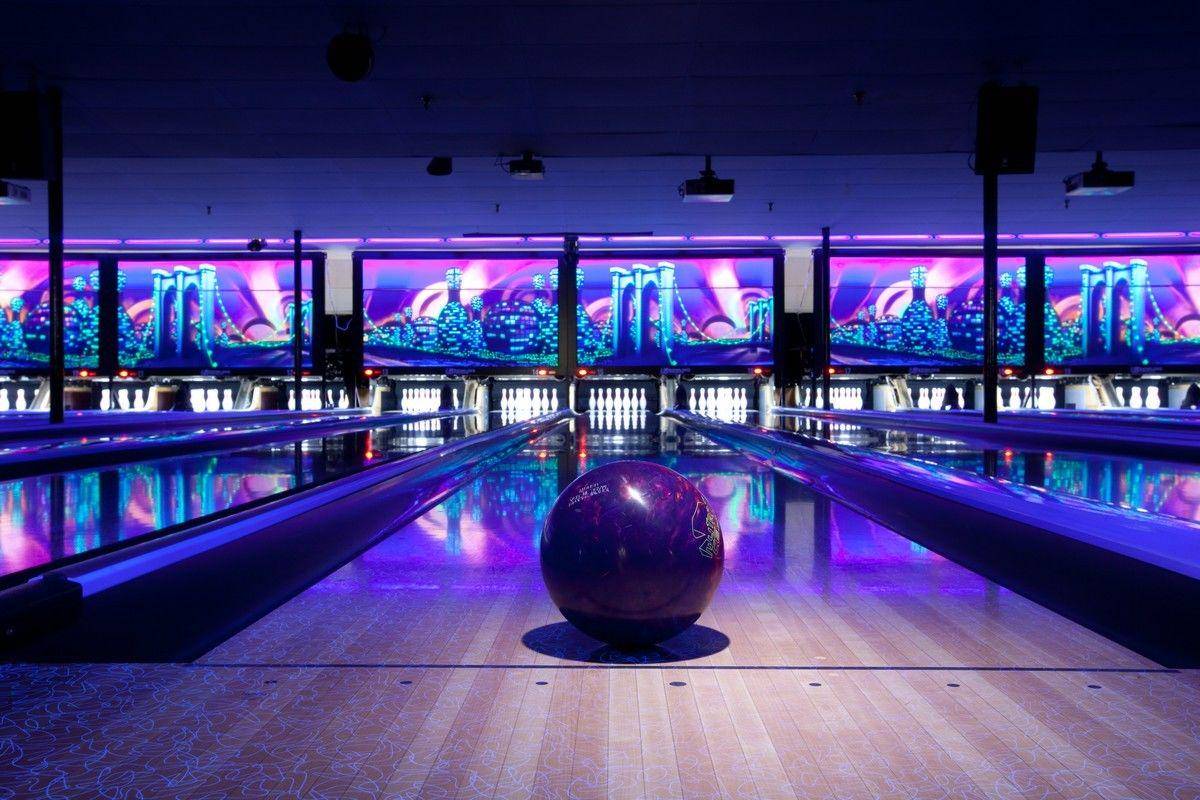 ilustrasi arena bowling (commonstupidman.com)