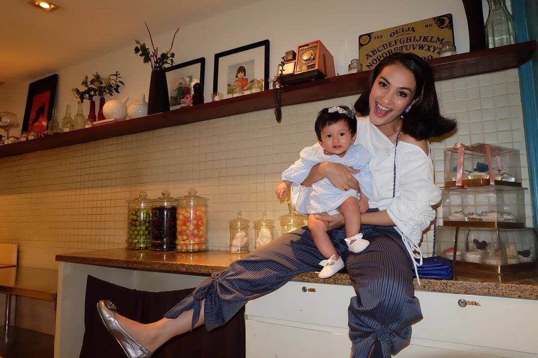 instagram.com/atiqahhasiholan