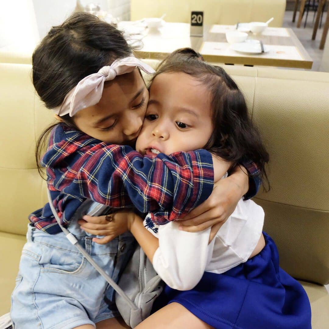 instagram.com/artikasaridevi