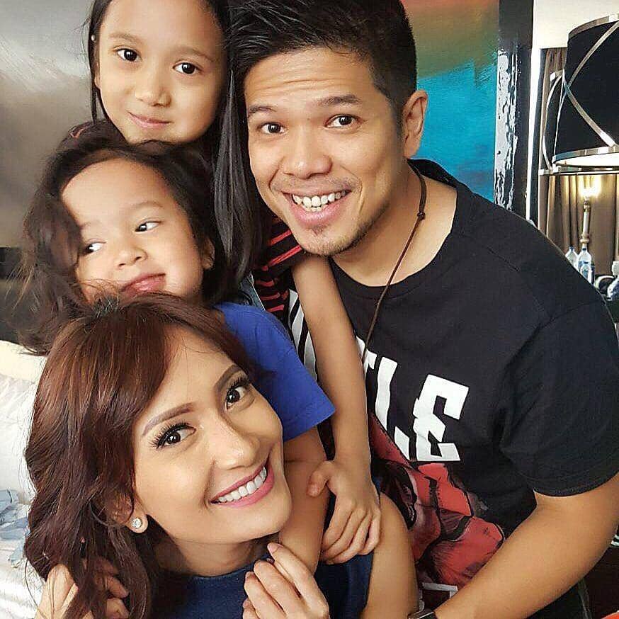 instagram.com/artikasaridevi