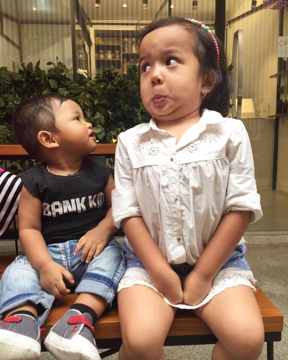 instagram.com/artikasaridevi