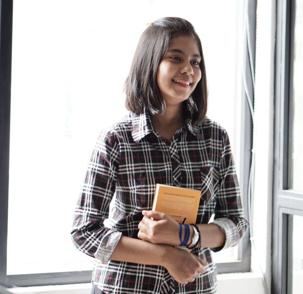 idntimes.com/stella-azasya
