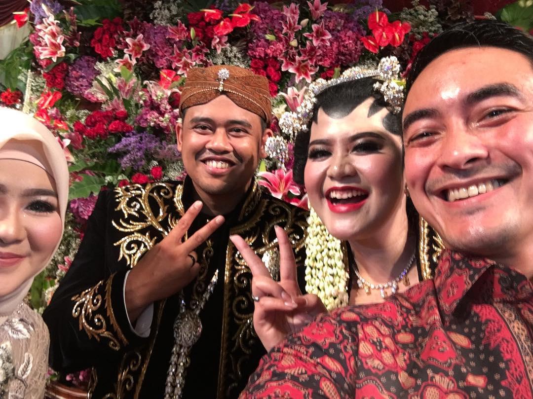 Gaya 12 Public Figure saat Kondangan ke Pernikahan Kahiyang Bobby