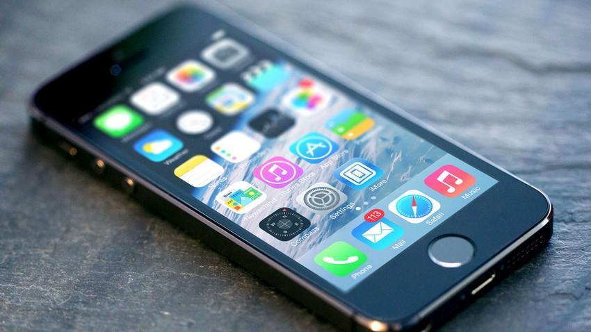 Suka Ponsel Minimalis? 5 Smartphone Ini Layak Kamu Beli