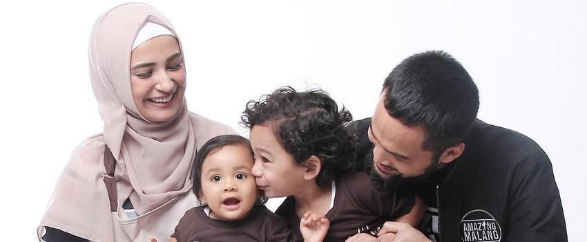 8 Potret Kompaknya Anak Shireen Sungkar & Teuku Wisnu, Gemes Deh!