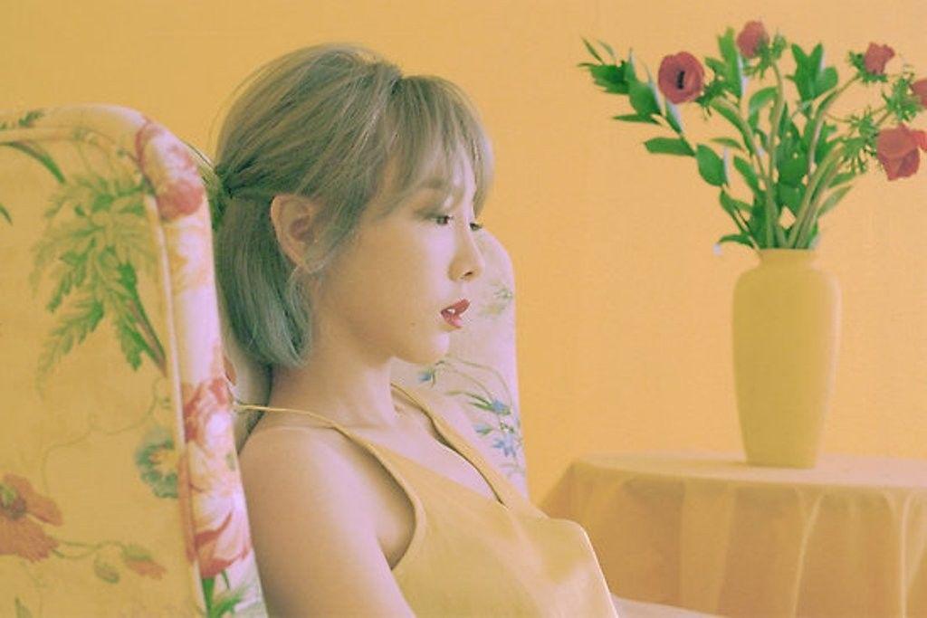 Anti-Mainstream, Ini 7 Tato Minimalis dan Lucu Milik Taeyeon SNSD