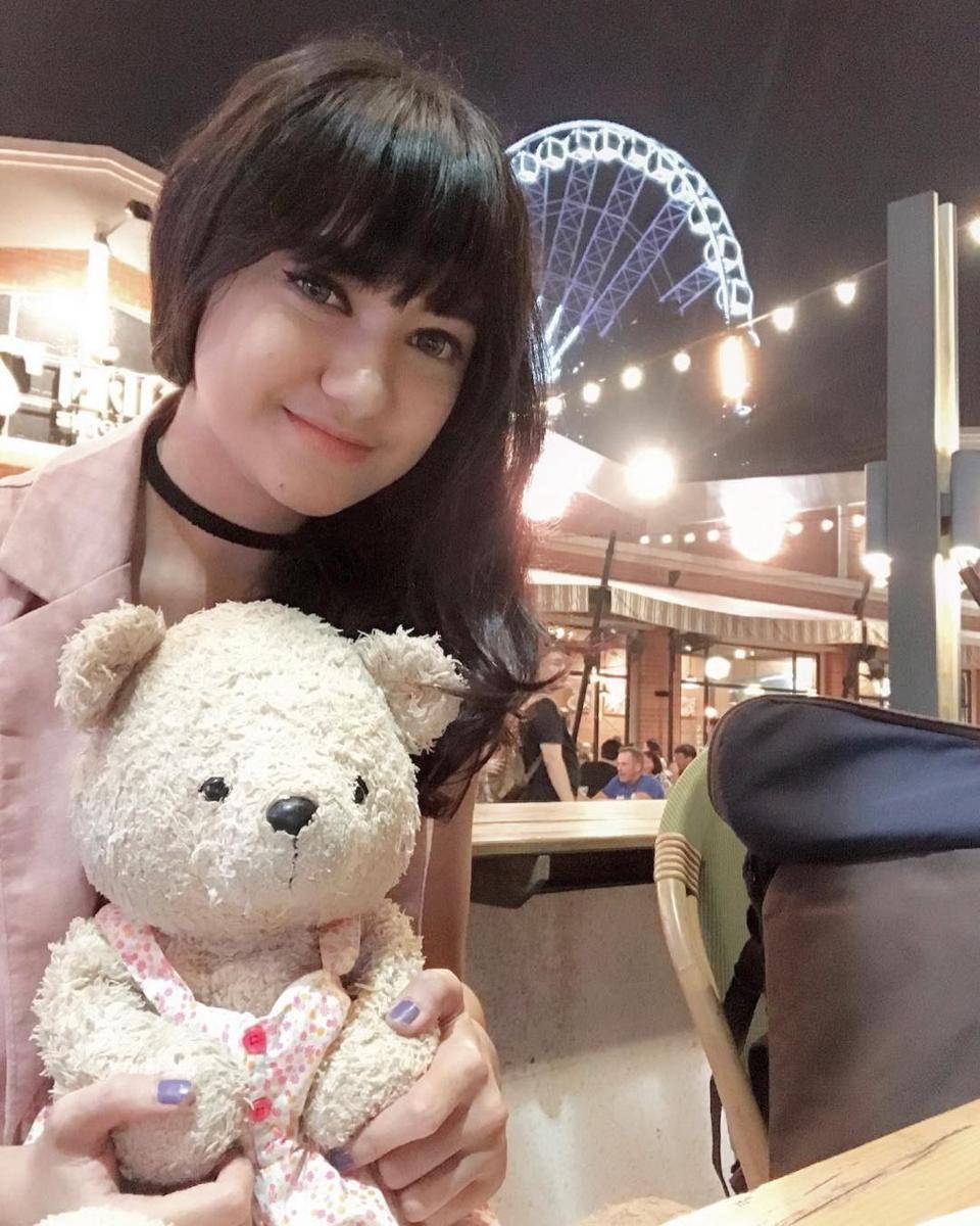 instagram.com/marcella_simon