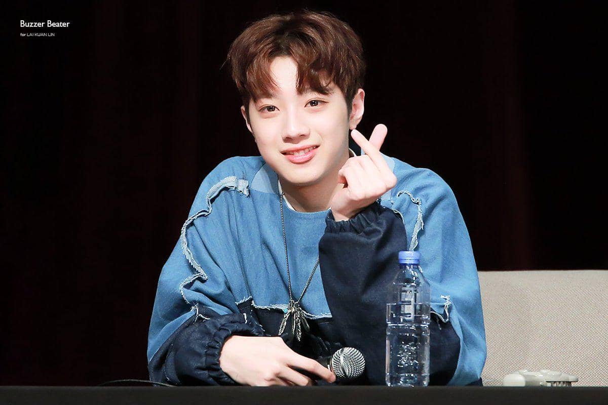 7 Sensasi Unik yang Pasti Dirasakan Fans Idola KPop Dedek Gemes