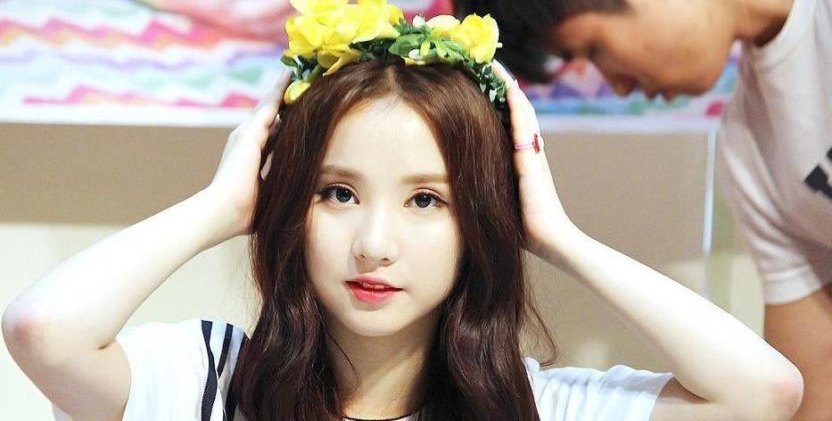 10 Potret Cantik dan Imutnya Eunha GFriend yang Bikin Meleleh