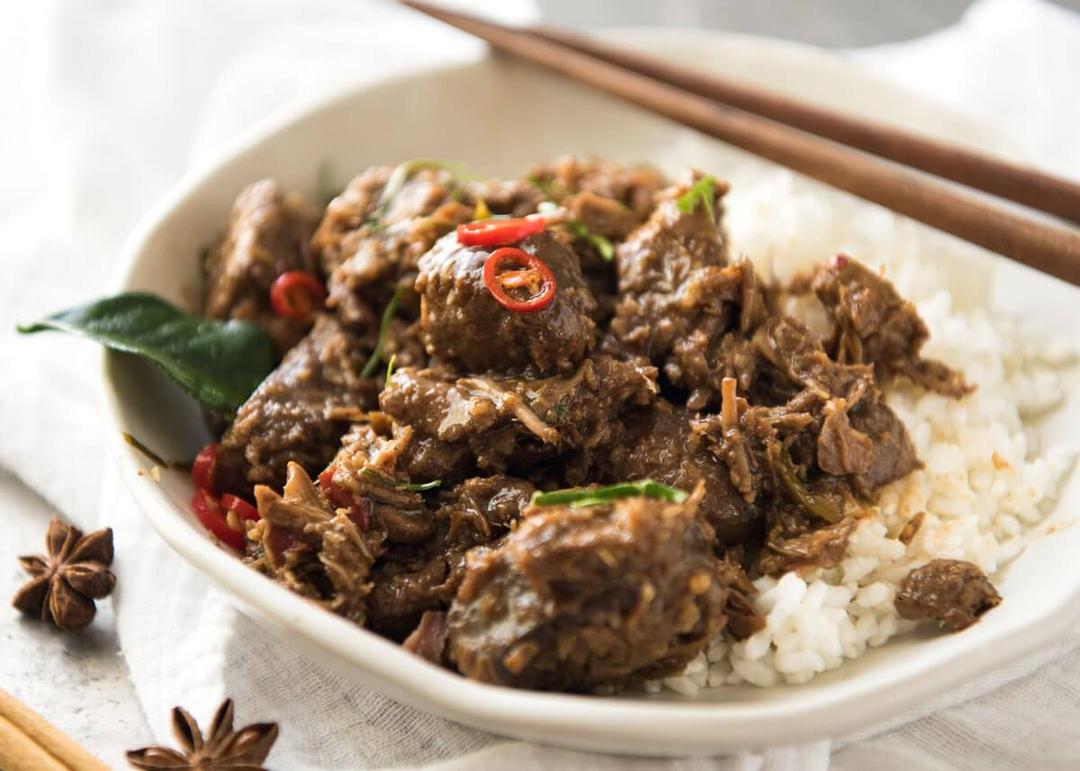 Buat yang Belum Tahu, 7 Kuliner Lezat Ini Paling Populer di Indonesia