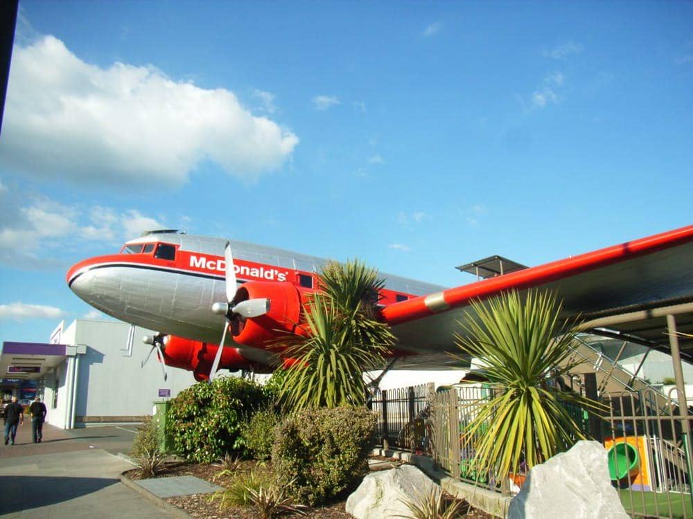 7 Desain McDonald's Paling Unik di Dunia, Indonesia Punya Gak?