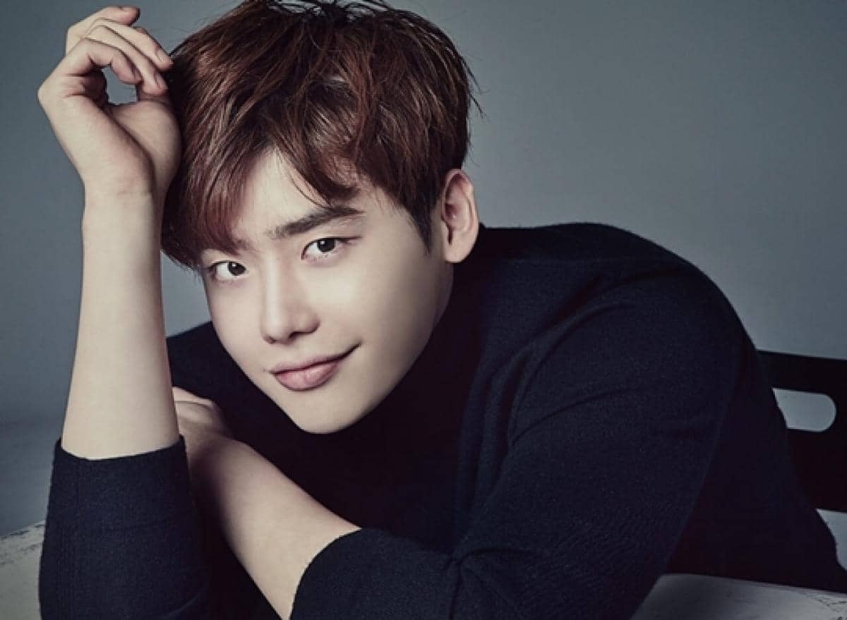 Gantengnya Bikin Klepek-klepek, Ini 17 Fakta Seputar Lee Jong Suk
