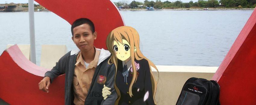 Bermodal Smartphone, Ini Cara Edit Foto Bareng Anime yang Viral!