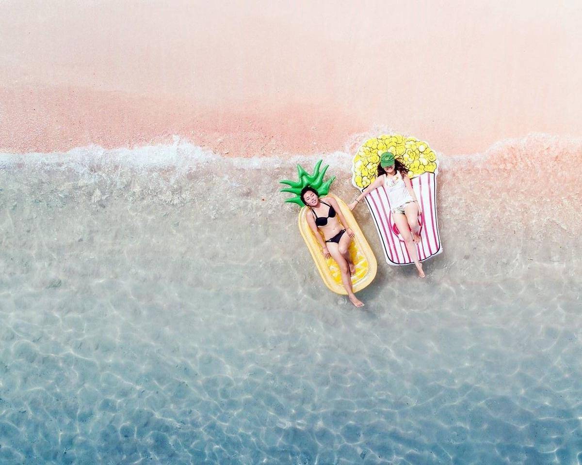 instagram.com/floatiesparadise
