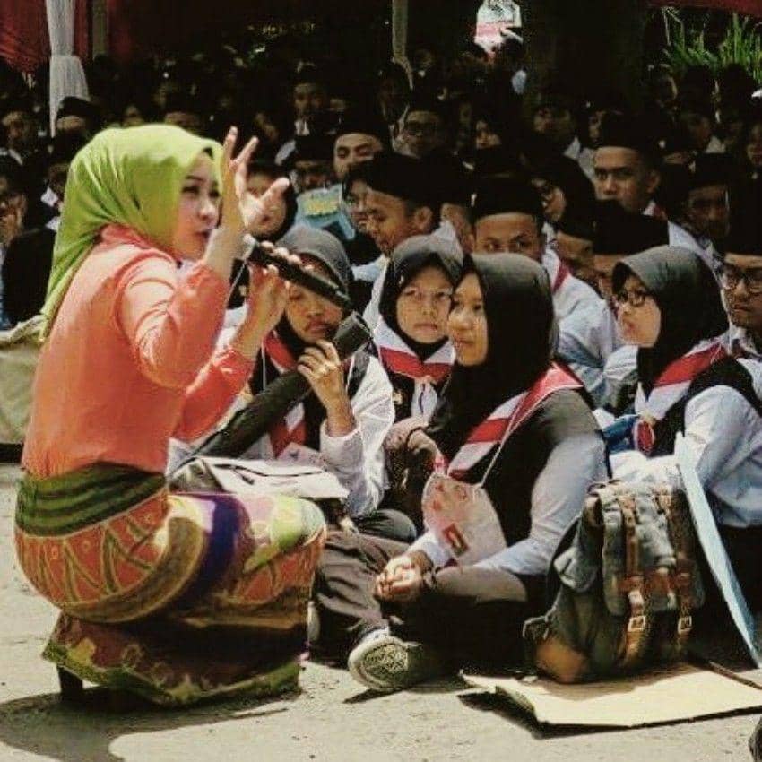 instagram.com/ridwankamil