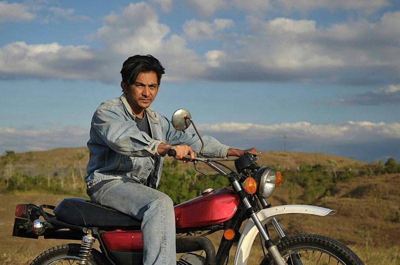 10 Potret Keren Yoga Pratama yang Sukses di Film Marlina si Pembunuh