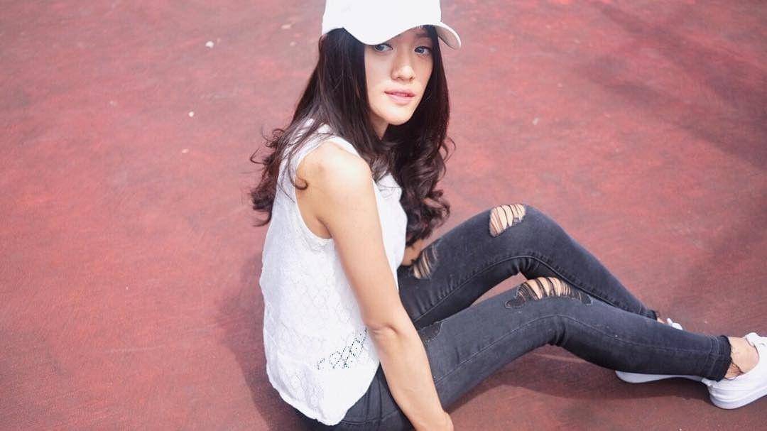 instagram.com/anissaaziza