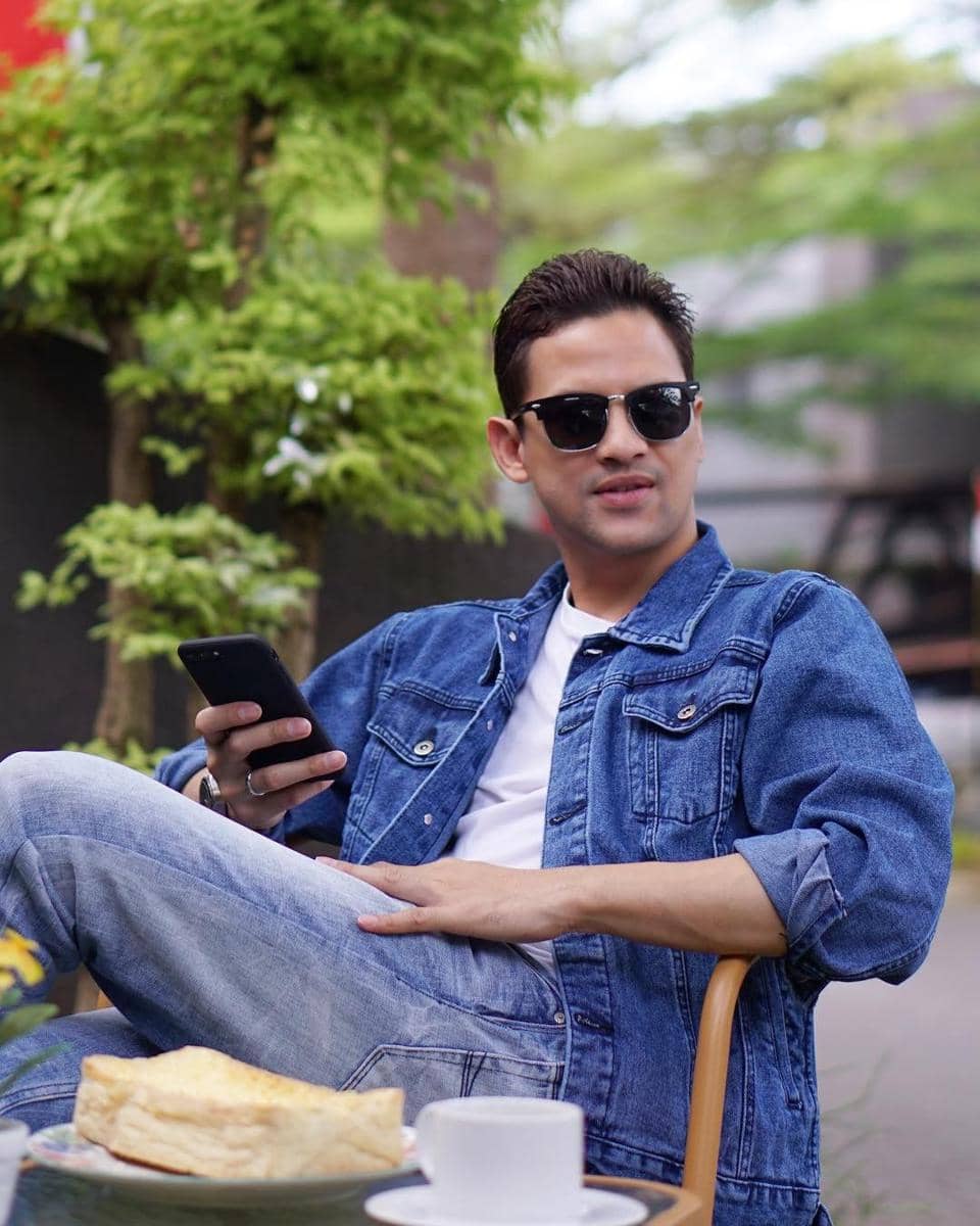 instagram.com/_luckyperdana