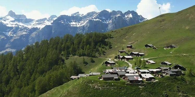 Yuk Berangkat! Kamu Dikasih Rp 900 Juta Jika Mau Tinggal di Sini