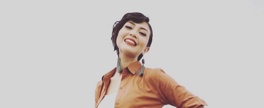 10 Potret Lusy Rahmawaty, Eks Personel AB Three yang Cantiknya Awet