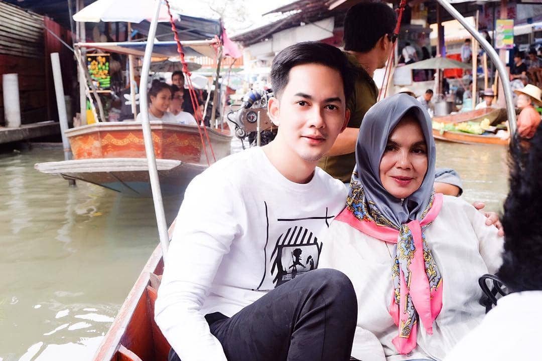 instagram.com/kikifarrel_