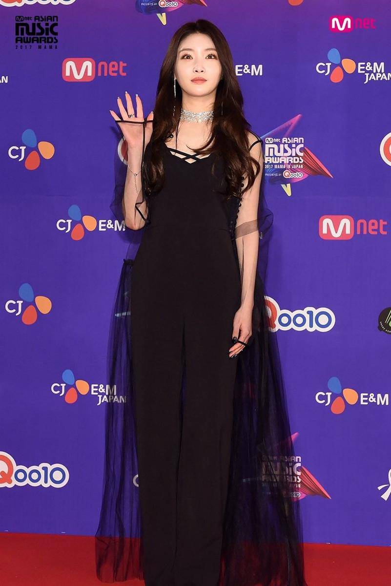twitter.com/mnetmama