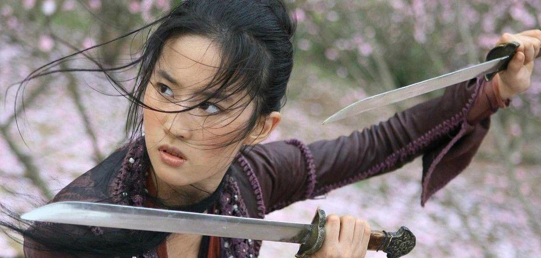 7 Fakta Tentang Liu Yifei Pemeran Karakter Mulan Disney