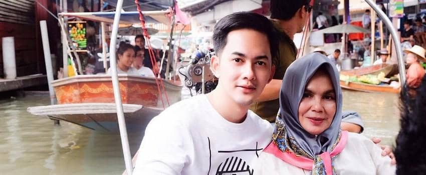 8 Foto Terkini Kiki Farrel, Aktor Ganteng yang Sayang Mama!