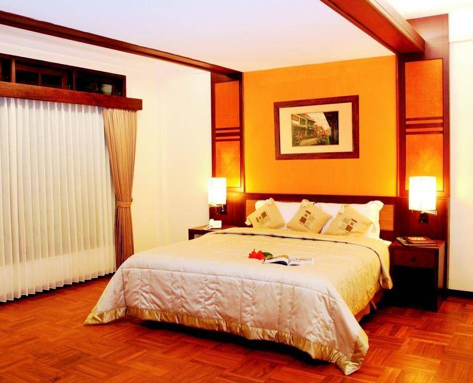 booking.com