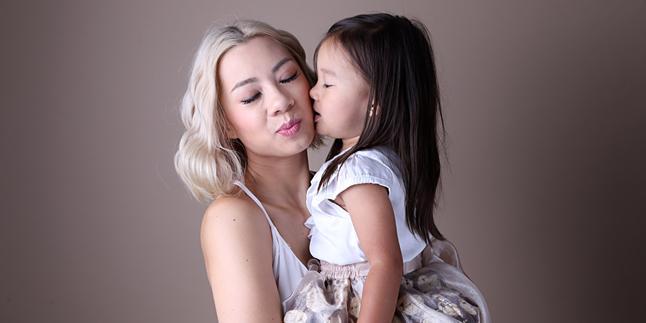Diam-Diam, 7 Artis Ini Ternyata Peduli dengan Sesama
