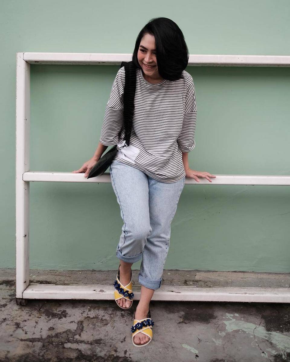 www.instagram.com/peonyandherself